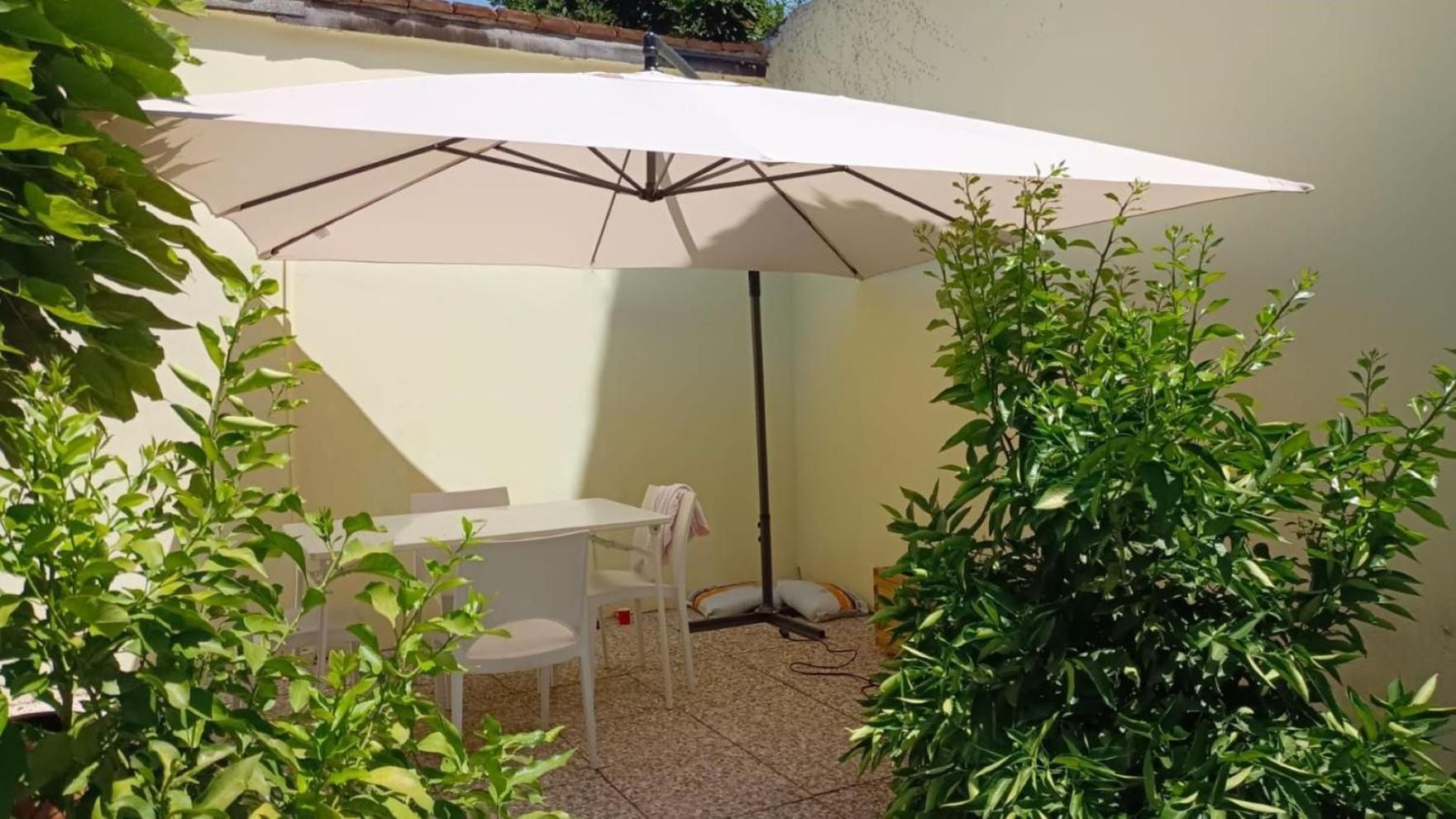 Movie Star Apartment With Garden Florencie Exteriér fotografie